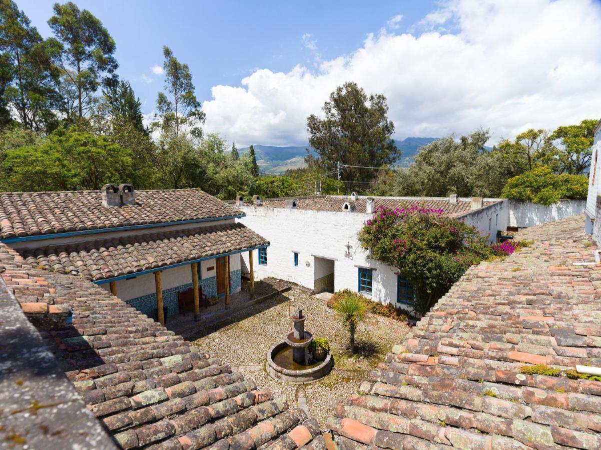 Hacienda Cusin Hotel Otavalo Bagian luar foto