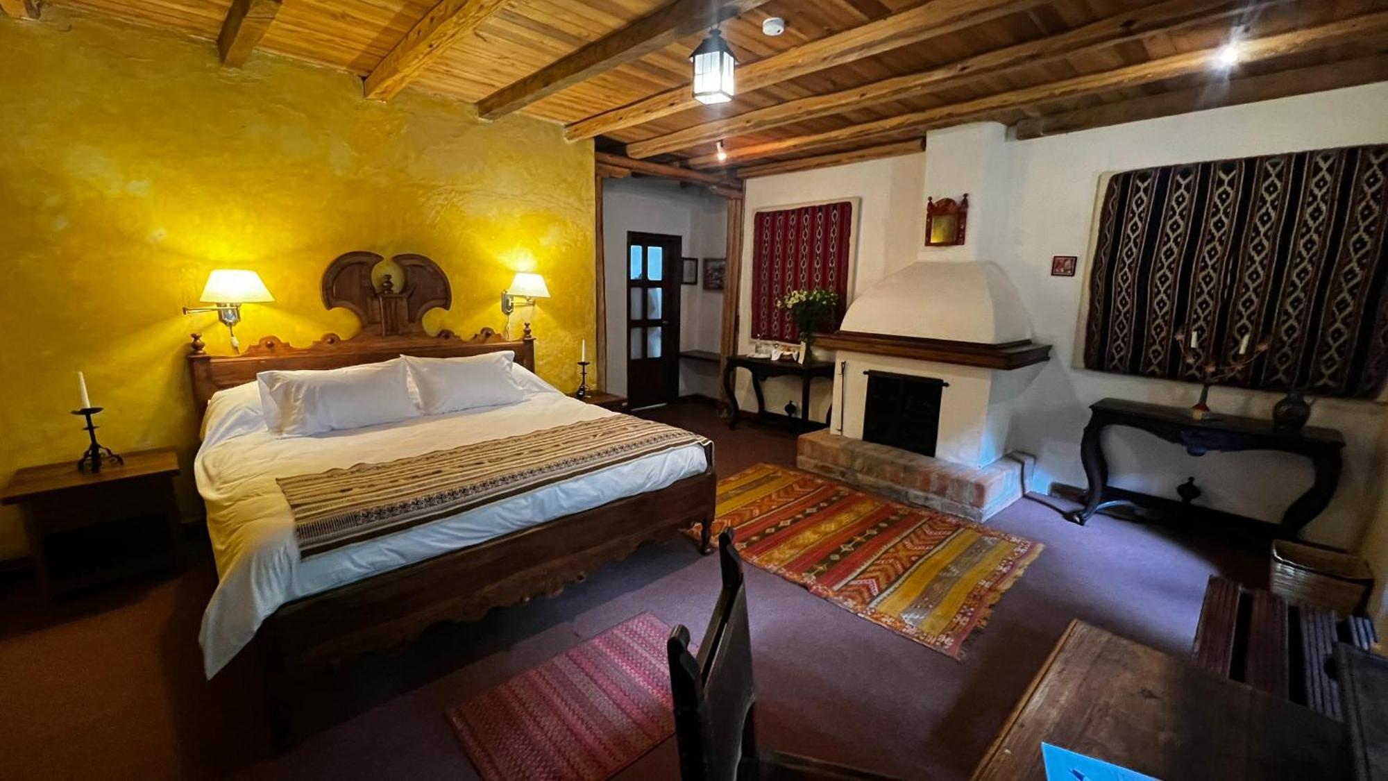 Hacienda Cusin Hotel Otavalo Bagian luar foto